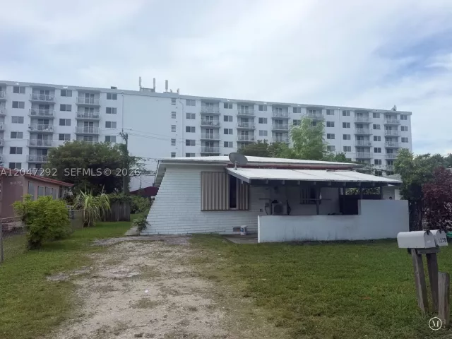 Продажа дома по адресу 1258 NE 109th St - фото 8875994
