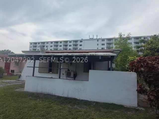 Продажа дома по адресу 1258 NE 109th St - фото 8875998