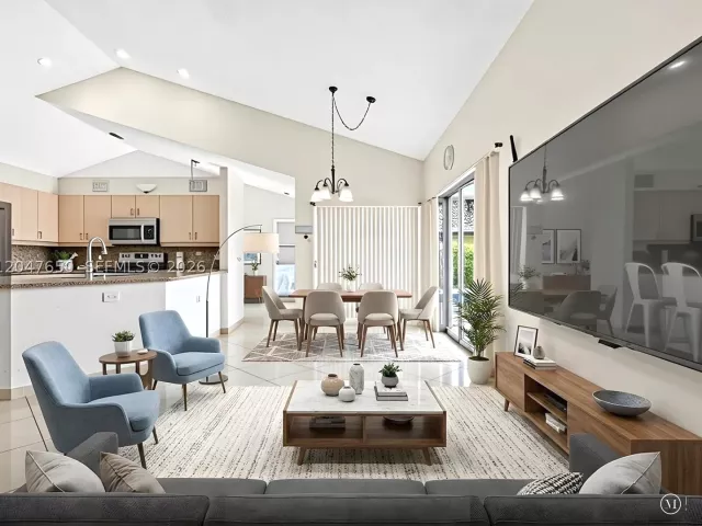 Продажа дома по адресу 16203 NW 8th Dr - фото 8876445