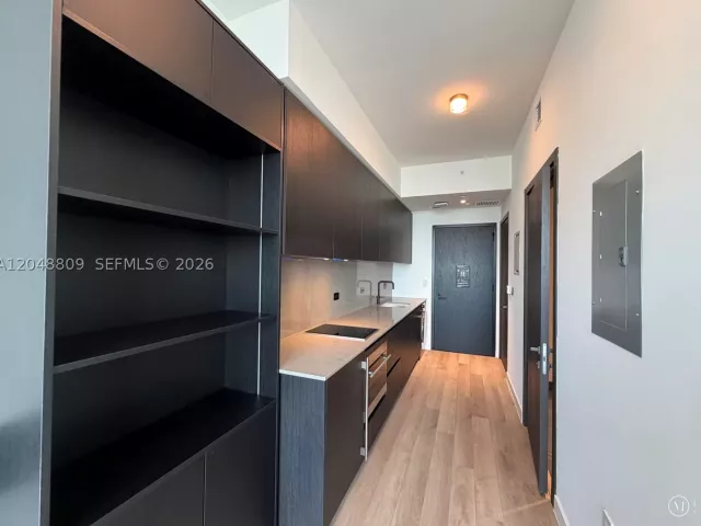 Продажа квартиры #2703B - фото 8878285