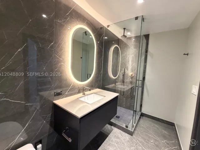 Продажа квартиры #2703B - фото 8878287