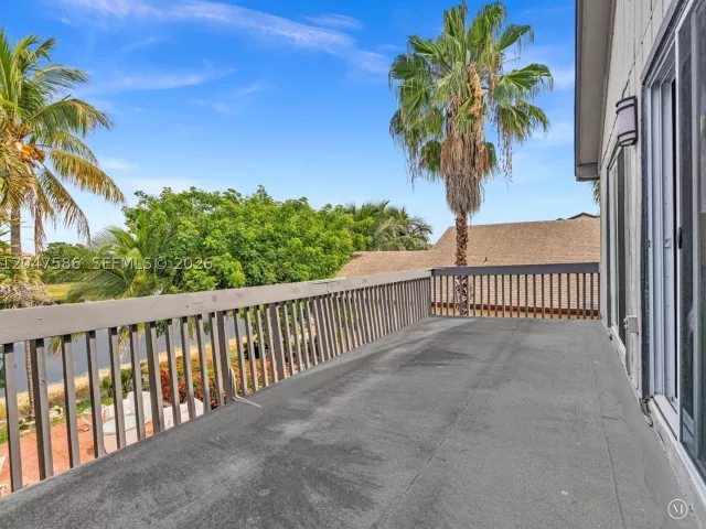 Продажа дома по адресу 4224 SW 148th Pl - фото 9344431