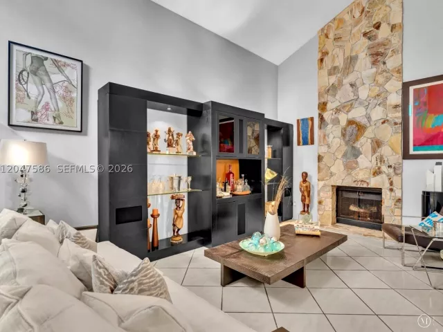 Продажа дома по адресу 4224 SW 148th Pl - фото 8876498