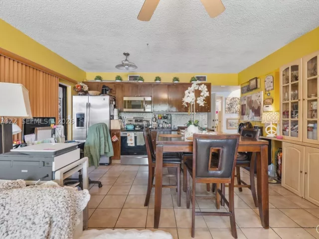 Продажа дома по адресу 5800 SW 20th St - фото 8876480