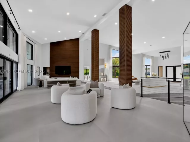 Продажа дома по адресу 10506 SW 89 Place - фото 8896879