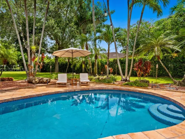 Продажа дома по адресу 8735 SW 122nd St - фото 9200245