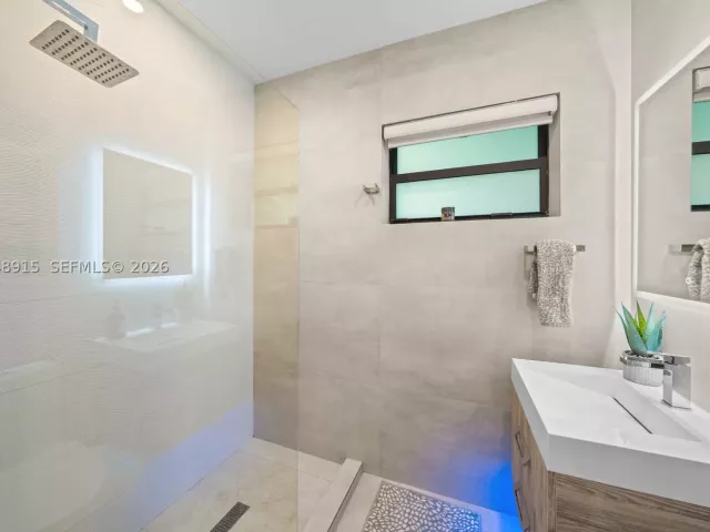 Продажа дома по адресу 8735 SW 122nd St - фото 9200263