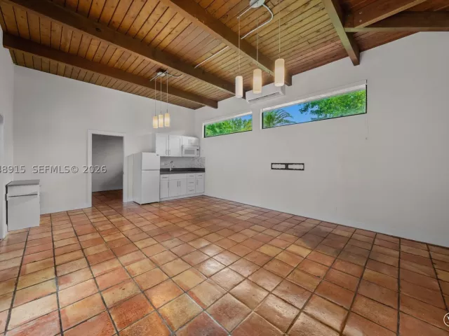 Продажа дома по адресу 8735 SW 122nd St - фото 9200374