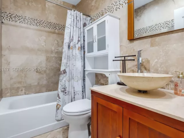 Продажа дома по адресу 114 SW SW 57th Ct - фото 8978289