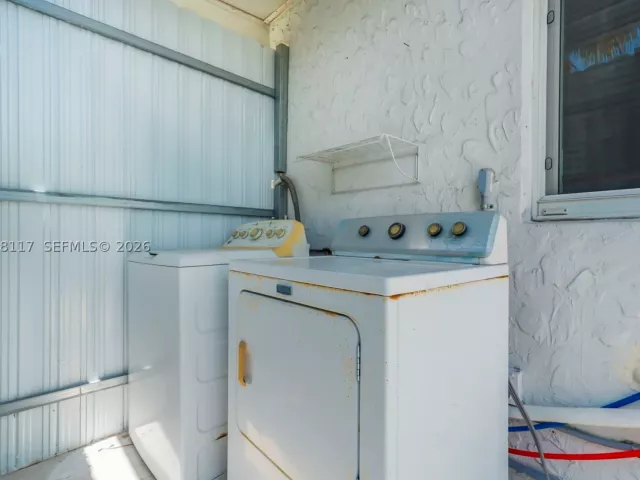 Продажа дома по адресу 114 SW SW 57th Ct - фото 8978304