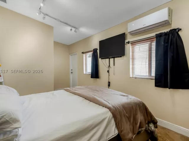 Продажа дома по адресу 114 SW SW 57th Ct - фото 8978306