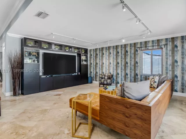Продажа дома по адресу 114 SW SW 57th Ct - фото 8978275