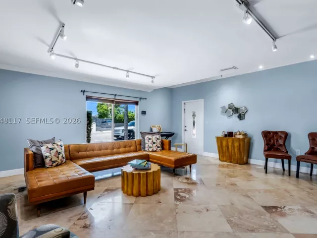 Продажа дома по адресу 114 SW SW 57th Ct - фото 8978277