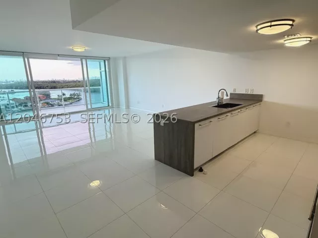 Продажа квартиры # - фото 8878108