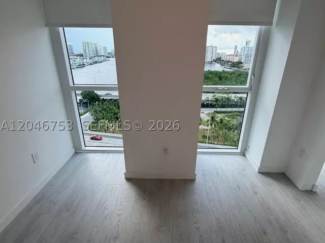Продажа квартиры # - фото 9151805