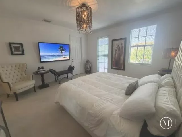 Продажа дома по адресу 8288 NW 9th Avenue - фото 9359362