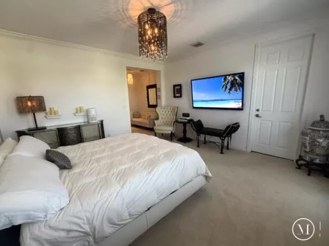 Продажа дома по адресу 8288 NW 9th Avenue - фото 9359363