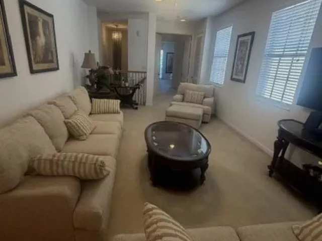 Продажа дома по адресу 8288 NW 9th Avenue - фото 9359374