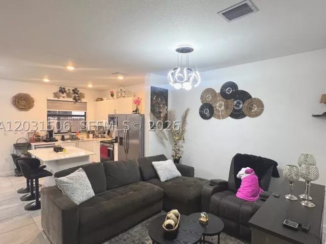Продажа дома по адресу 23242 SW 127th Ct - фото 8878080