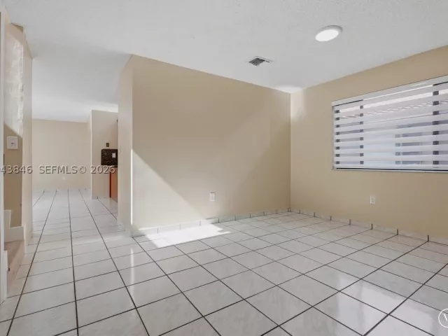 Продажа дома по адресу 10528 SW 69th Ter - фото 8916678