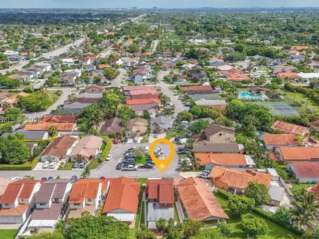 Продажа дома по адресу 10528 SW 69th Ter - фото 8916671