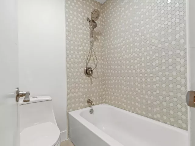 Продажа дома по адресу 12384 SW 52nd Court - фото 8885530