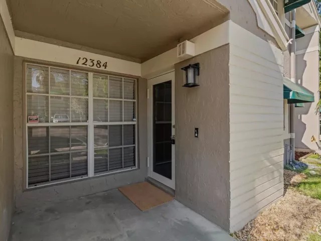 Продажа дома по адресу 12384 SW 52nd Court - фото 8885512