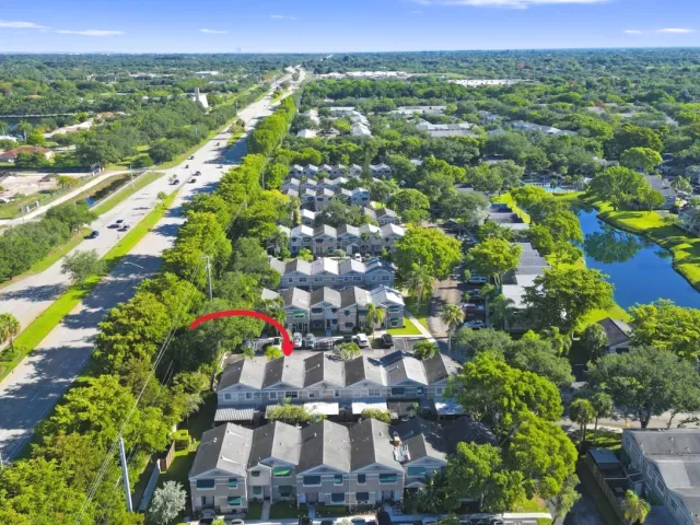 Продажа дома по адресу 12384 SW 52nd Court - фото 9186965