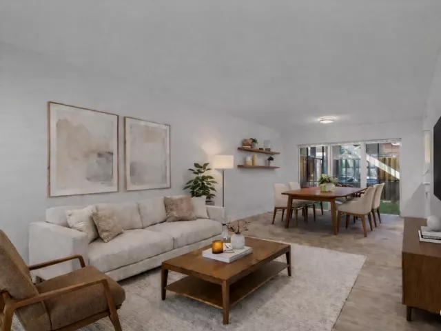 Продажа дома по адресу 12384 SW 52nd Court - фото 8885514