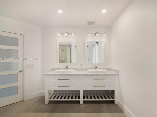 Продажа дома по адресу 8345 SW 90th St - фото 8917821