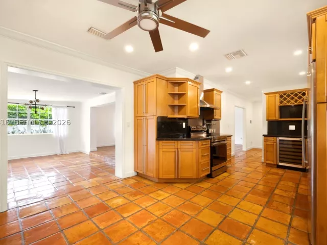 Продажа дома по адресу 8345 SW 90th St - фото 8917816