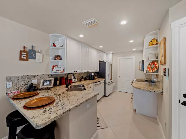 Продажа дома по адресу 2117 Tigris Drive - фото 8878070