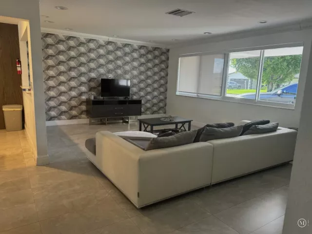 Продажа дома по адресу 5424 Garfield Street - фото 8877902