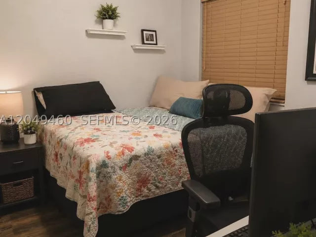 Продажа дома по адресу 4420 SW 163rd Ct - фото 8913922