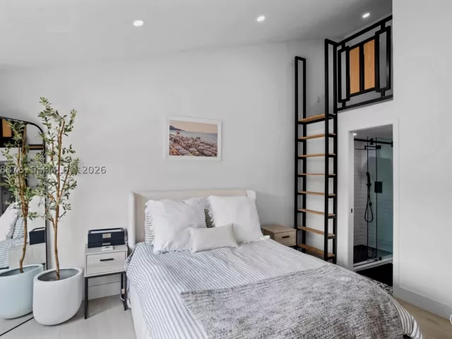 Продажа дома по адресу 10211 SW 77th Ct - фото 9301738