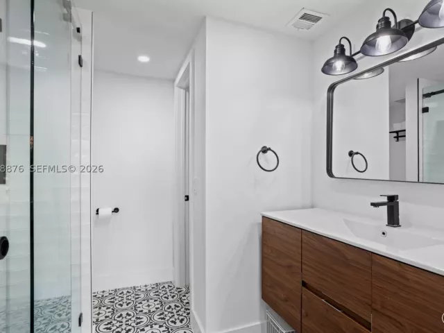 Продажа дома по адресу 10211 SW 77th Ct - фото 9301739