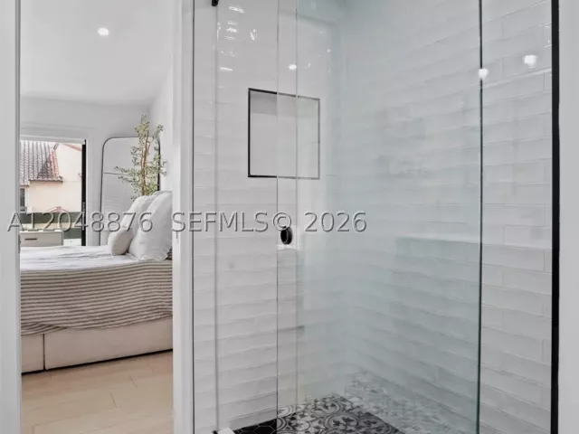 Продажа дома по адресу 10211 SW 77th Ct - фото 9301740
