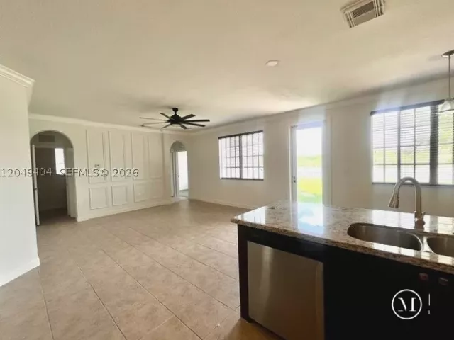 Продажа дома по адресу 27448 SW 143rd Ct - фото 8878414