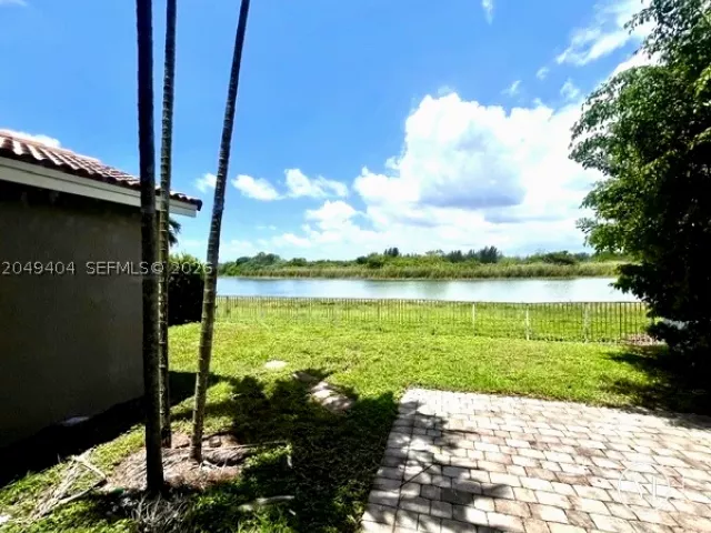 Продажа дома по адресу 27448 SW 143rd Ct - фото 8878424