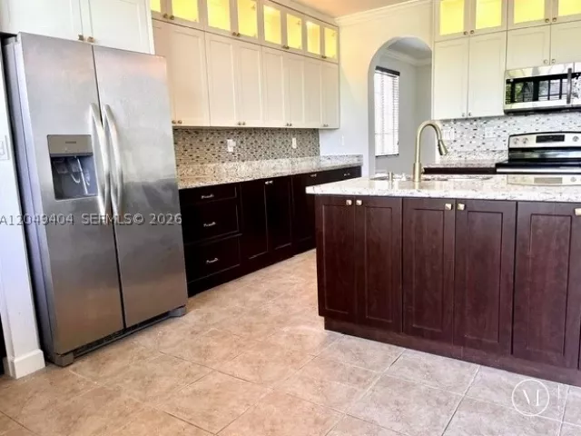 Продажа дома по адресу 27448 SW 143rd Ct - фото 8878411