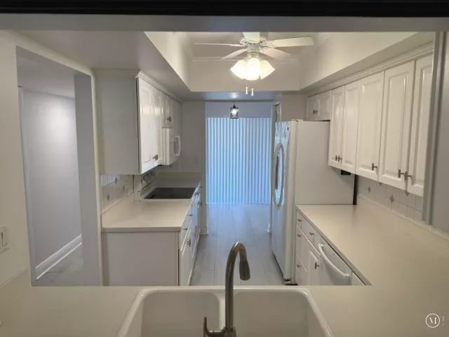 Продажа дома по адресу 5644 Santiago Circle - фото 9362317