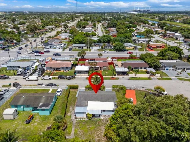 Продажа дома по адресу 20630 NW 37th Ct - фото 9269642