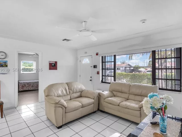 Продажа дома по адресу 20630 NW 37th Ct - фото 9269617