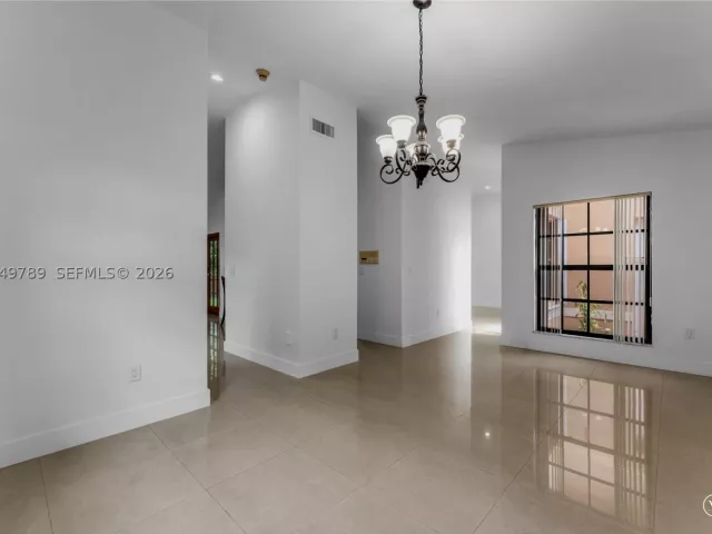 Продажа дома по адресу 3730 SW 136th Ct - фото 8886976