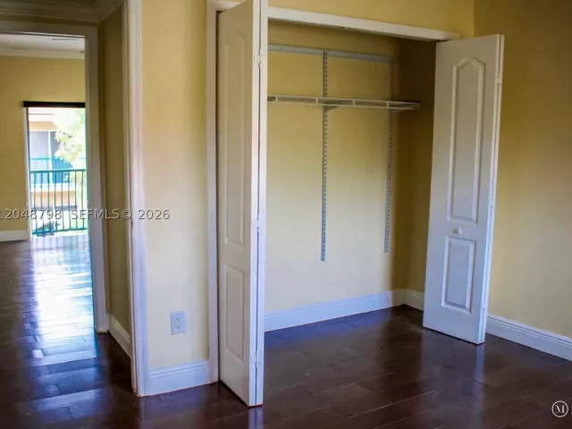 Продажа дома по адресу 16102 NW 22nd St - фото 8899131