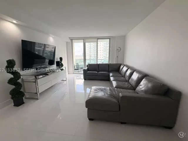 Квартира в аренду номер827 - фото 8880227