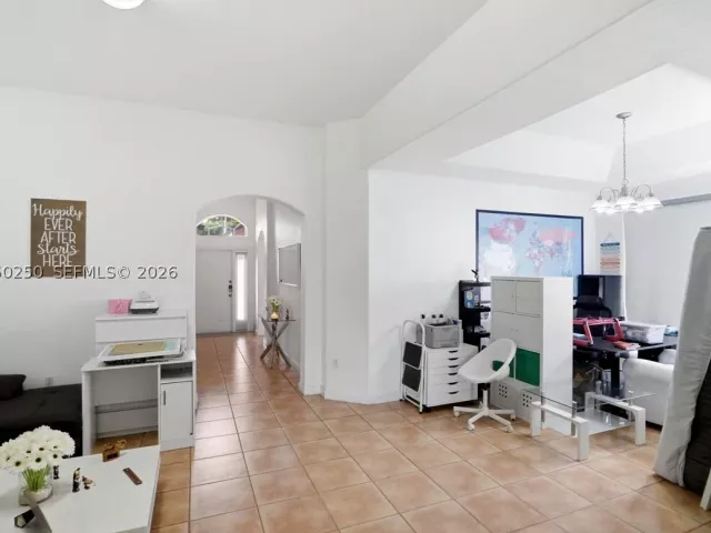 Продажа дома по адресу 14623 SW 11th St - фото 8917800