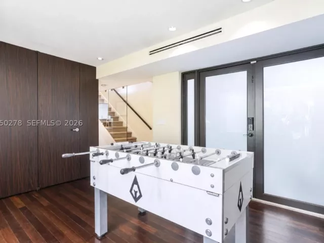 Продажа дома по адресу 1548 Biarritz Dr - фото 8897103
