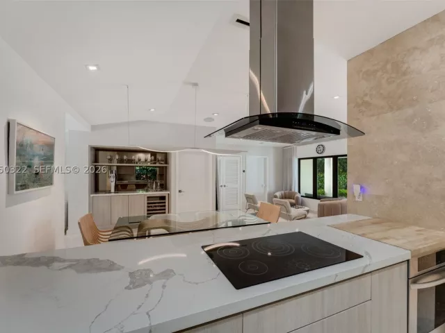 Продажа дома по адресу 771 Fairway Dr - фото 9264474