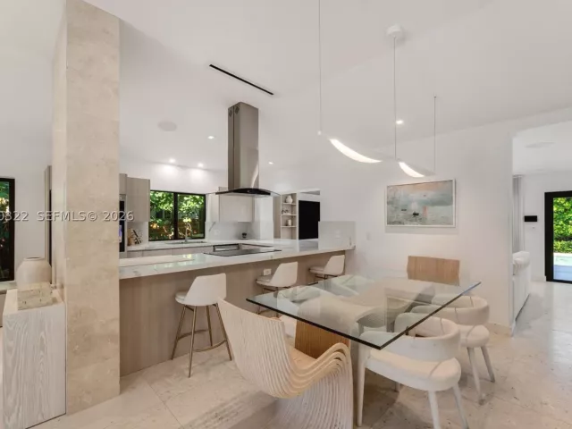 Продажа дома по адресу 771 Fairway Dr - фото 9264477